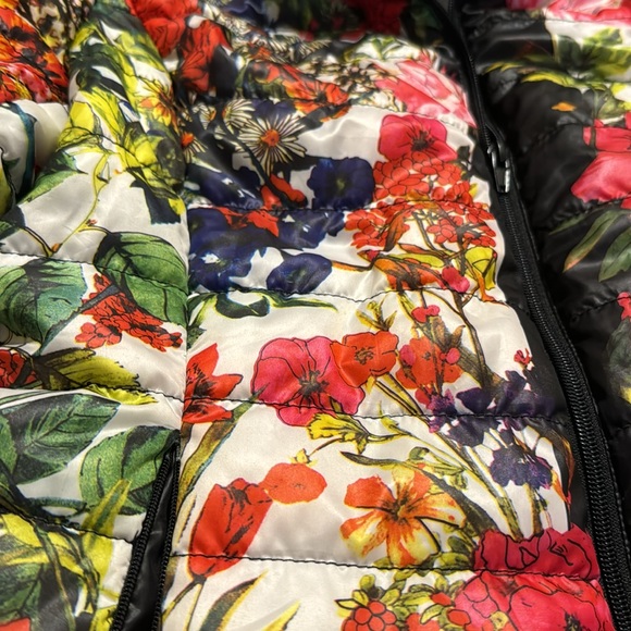 Lucy Paris puffer jacket - Picture 4 of 6